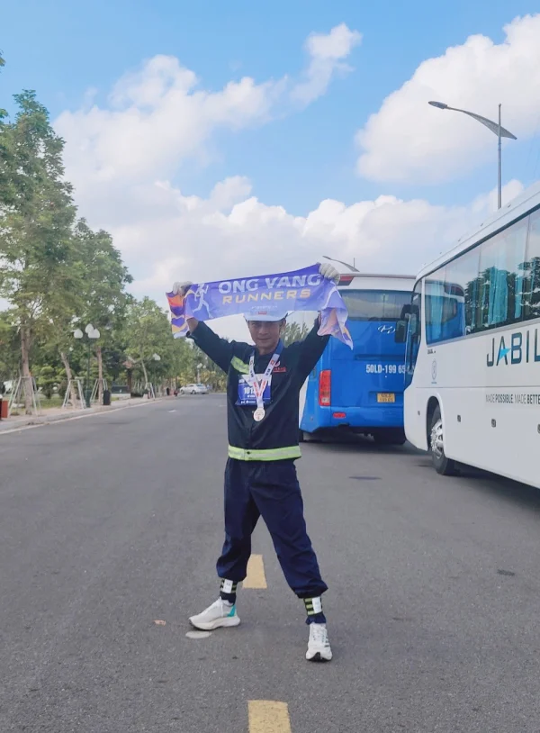 Ong Vàng bắt đầu hành trình đầy hứng khởi cùng giải Half Marathon "Tự hào Tổ quốc tôi"