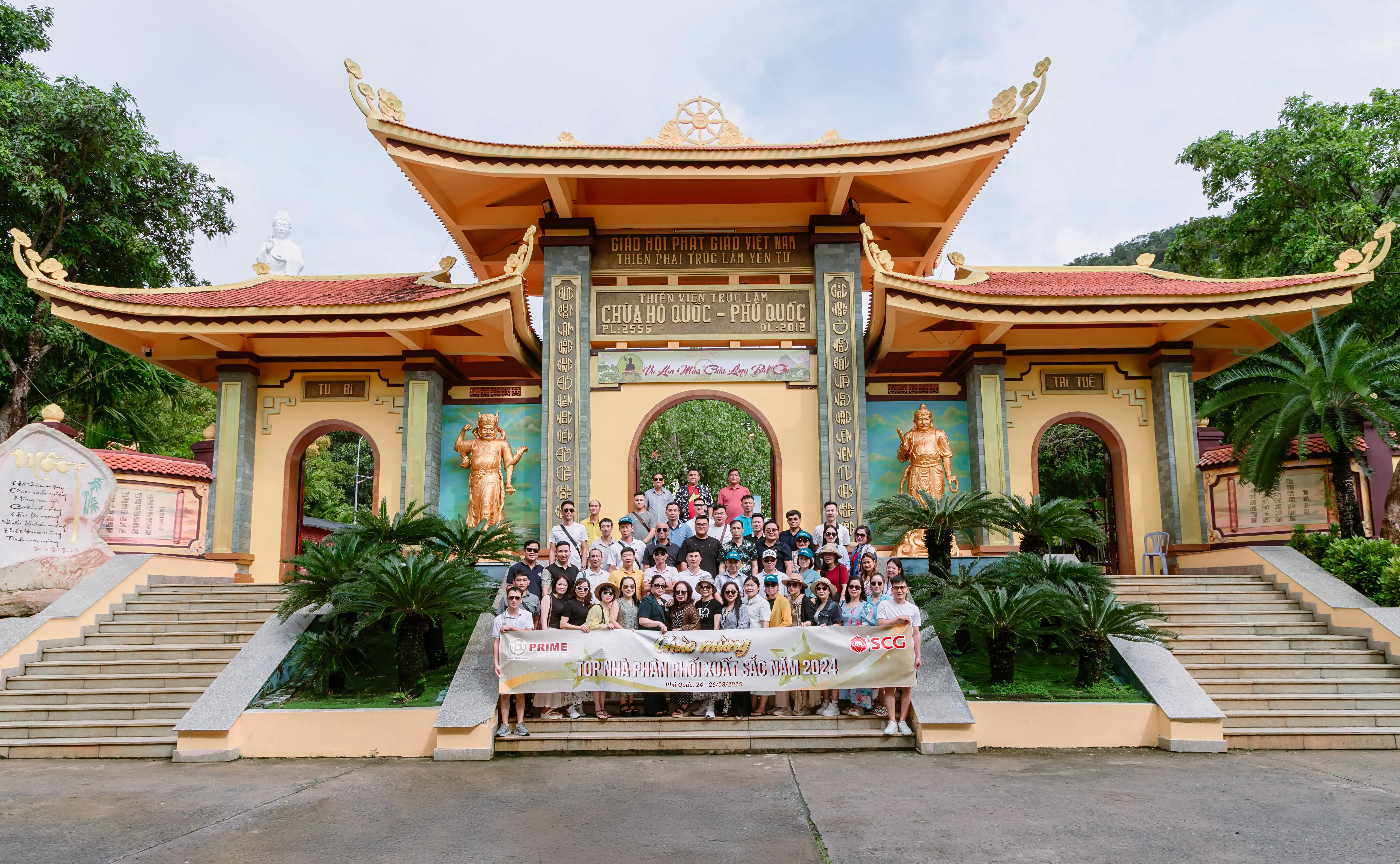 Viếng thăm chùa Hộ Quốc